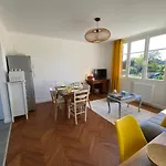 Apartamento Moulin#1-yellow'appart - Futuroscope-jardin & Parking Jaunay-Clan