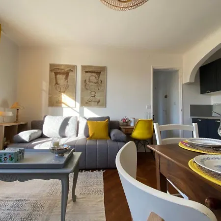 Apartment Moulin#1-yellow'appart - Futuroscope-jardin & Parking Jaunay-Clan